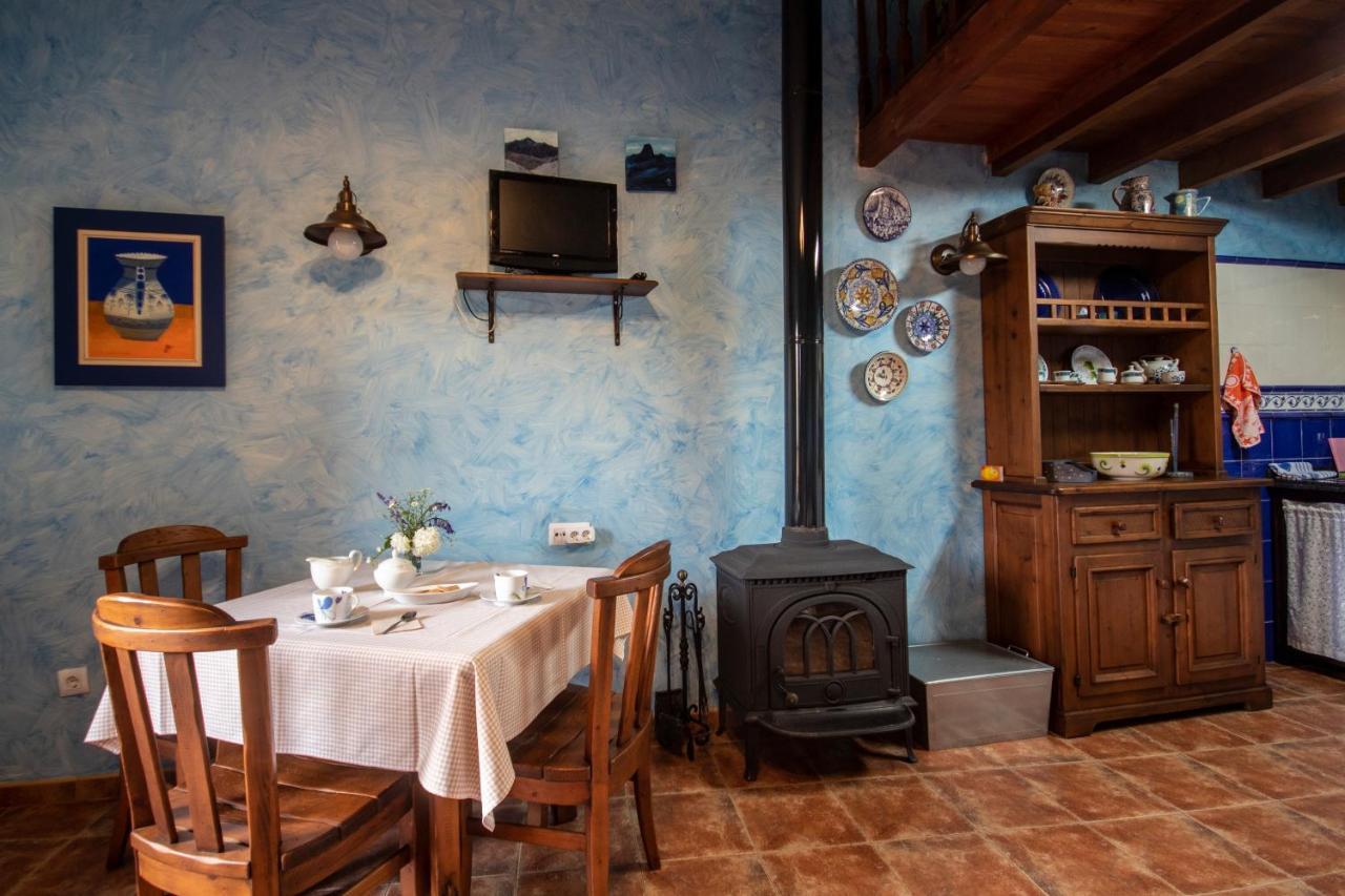 Ferienwohnung Casa Les Pedroses Campiellos Exterior foto