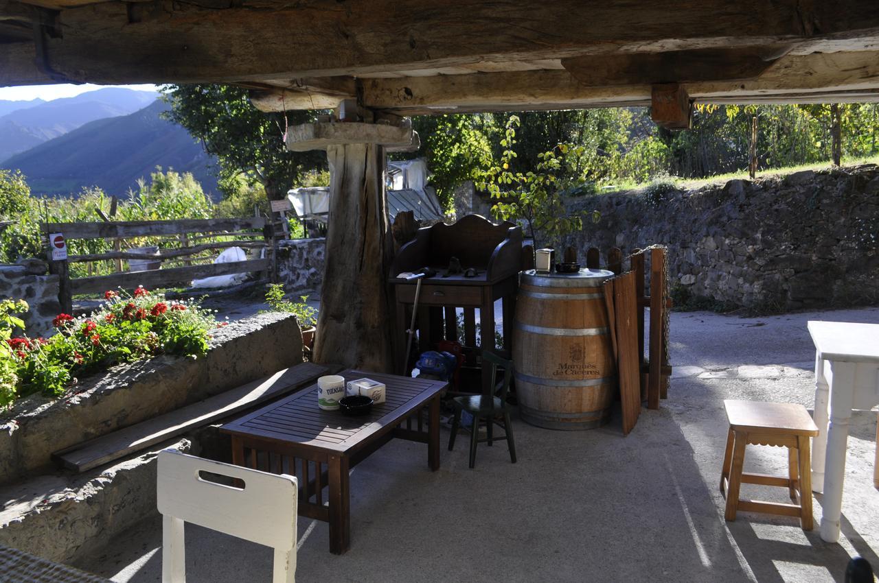 Ferienwohnung Casa Les Pedroses Campiellos Exterior foto