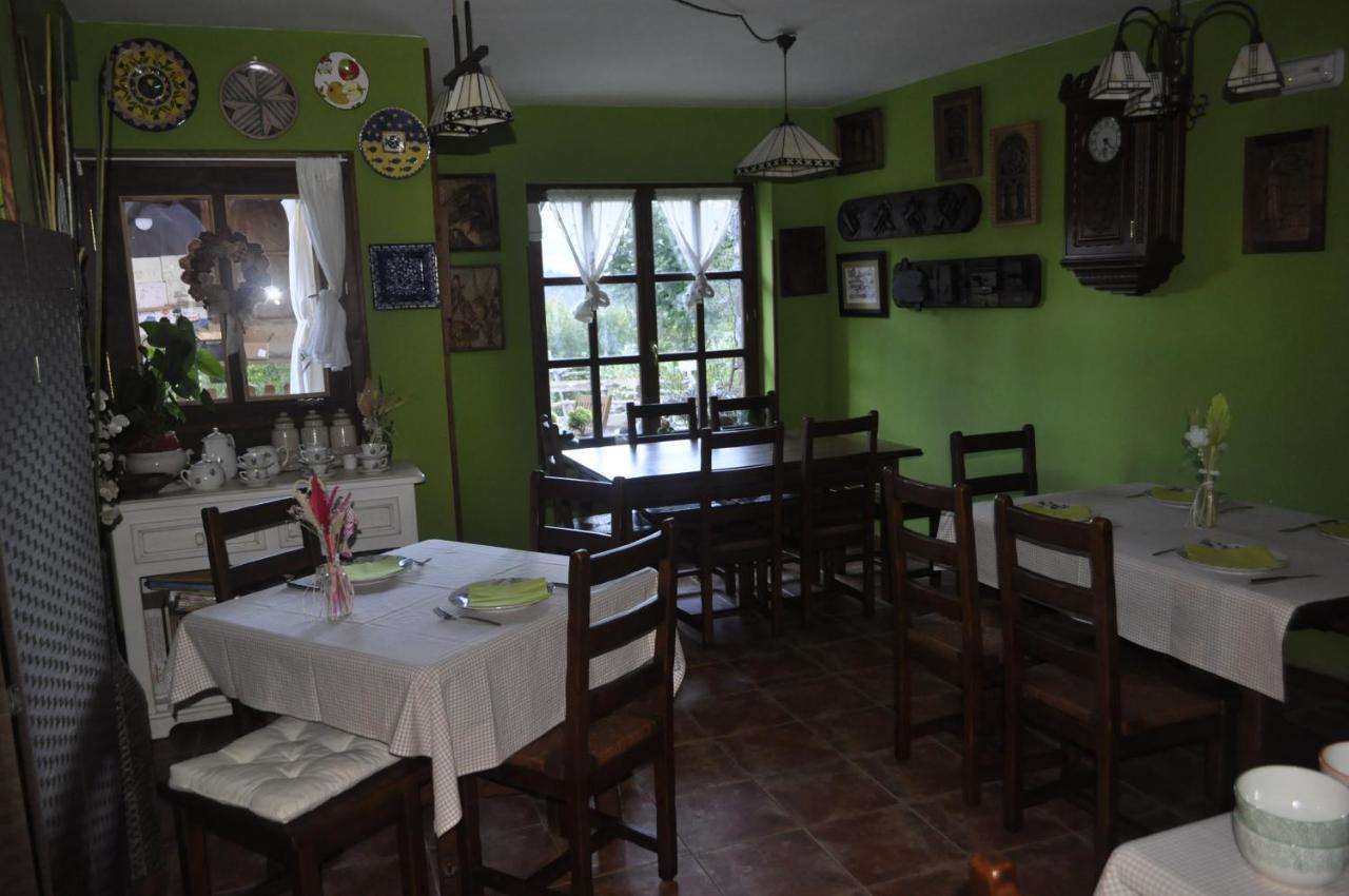 Ferienwohnung Casa Les Pedroses Campiellos Exterior foto